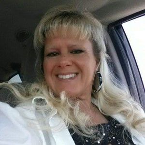 Meet your Posher, Gina